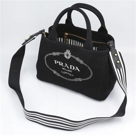 プラダ : PRADA .